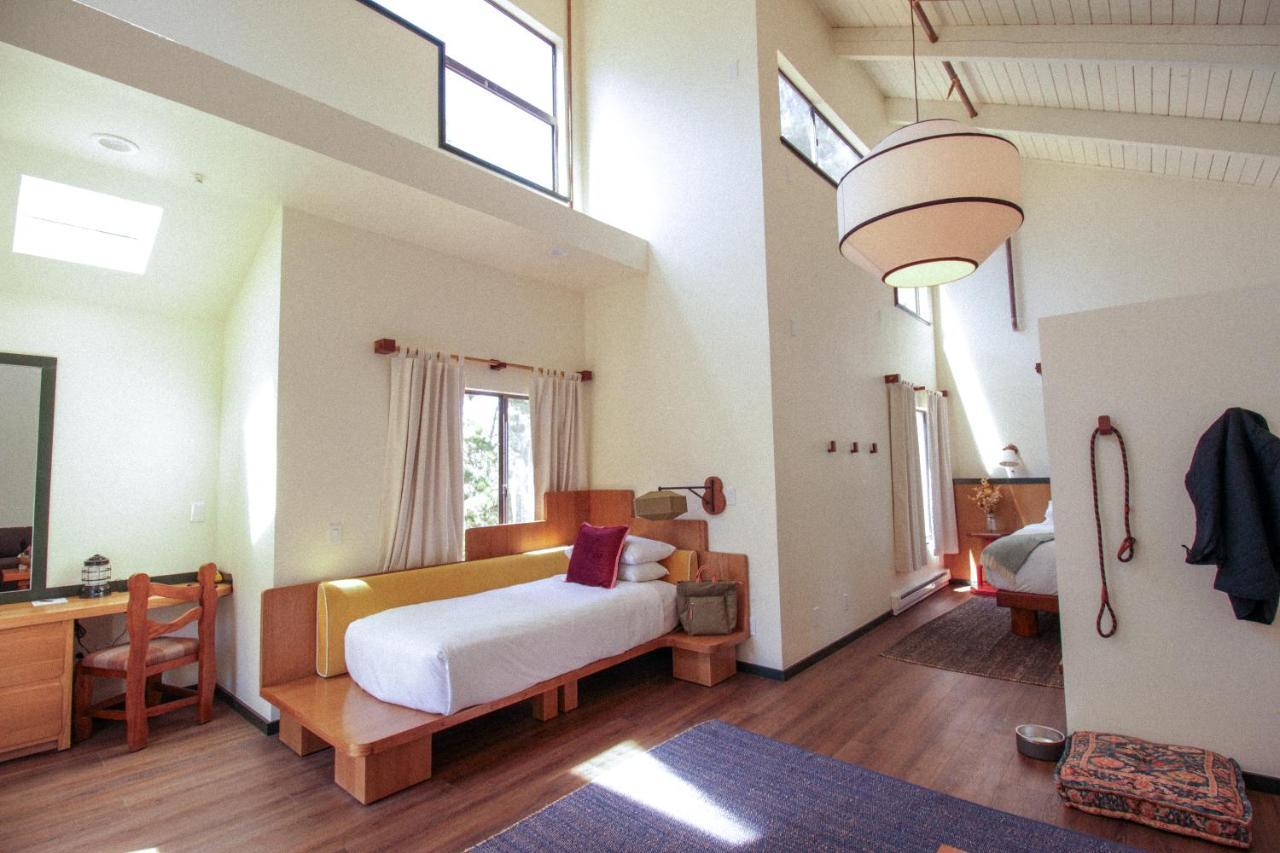 Lodge At Marconi Marshall Экстерьер фото
